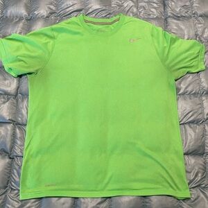 EUC Mens Nike Green Stretch Shirt Sz XL Retail $39